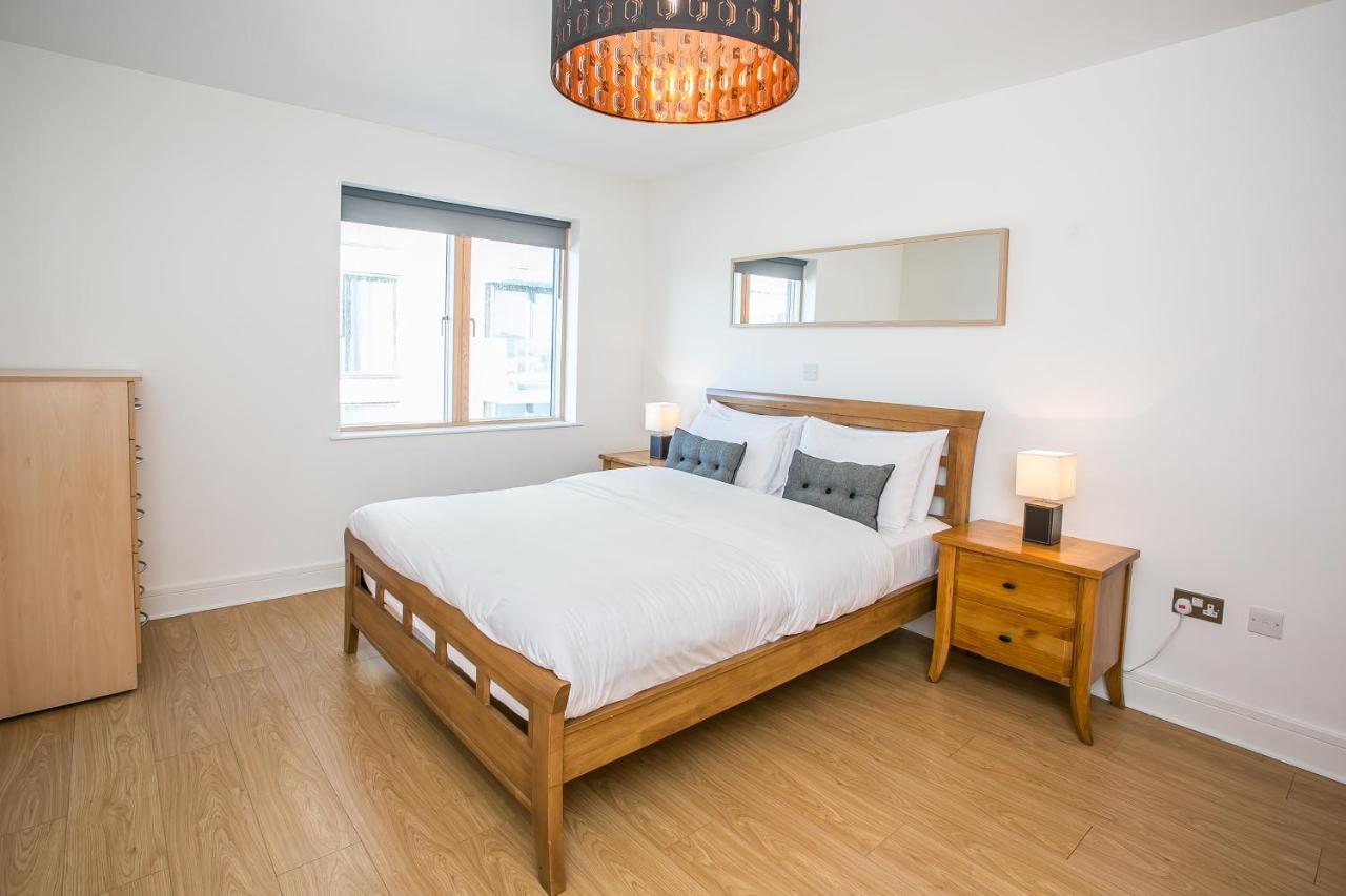 דבלין Grand Canal Square Apartments מראה חיצוני תמונה