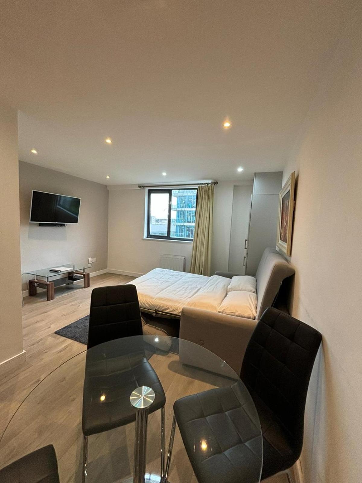 דבלין Grand Canal Square Apartments מראה חיצוני תמונה