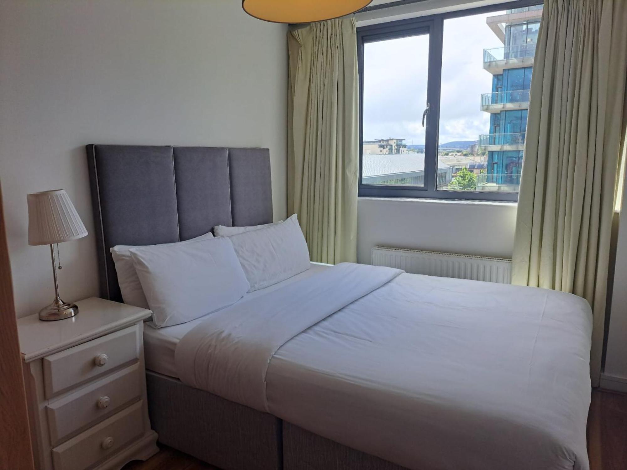 דבלין Grand Canal Square Apartments מראה חיצוני תמונה